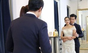 Bị người yêu cũ mỉa mai, chồng chưa cưới của tôi nhẹ nhàng nói một câu đủ...