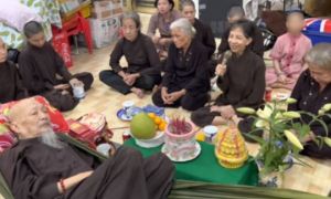 Lê Tùng Vân vẫn tập trung đệ tử tới