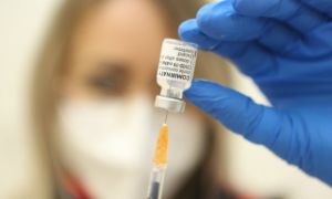 Đức chuẩn bị tiêm mũi vaccine COVID-19 thứ tư
