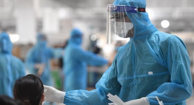 Ngày 8/2: Hết Tết, số ca COVID-19 tăng vọt, cả nước có 21.909 F0