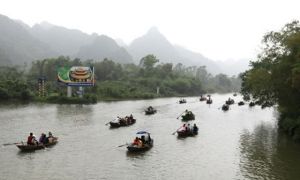 Thành phố Hà Nội đồng ý mở cửa đón khách trẩy hội chùa Hương