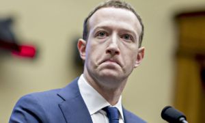 /thumb/thumb.php?src=images/stories/content/2022/02/22/1_co-may-quang-cao-vo-dich-the-gioi-bi-apple-danh-sap-de-che-cua-mark-zuckerberg-lam-nguy-ton-that-tinh-bang-chuc-ty-usd-cac-cong-ty-lon-nho-lu-luot-chuyen-tien-sang-tiktok-google.jpg&w=300&h=180&zc=1&q=80&a=c