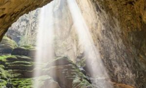 Hang Sơn Đoòng được vinh danh trên trang chủ Google tại 17 quốc gia, vùng lãnh...