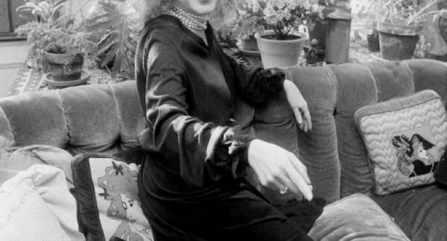 Ảnh hiếm của người nổi tiếng khi chụp ảnh tại nhà