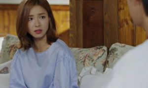 Đi làm xa gọi điện về cho vợ, cô ấy quên không ngắt máy, nghe được lời vợ thủ...