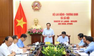 Một sự “quyết liệt” thô thiển & nông cạn!