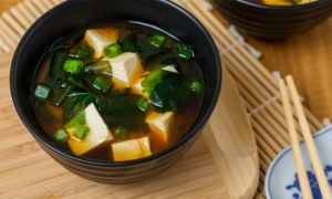Món canh bình dân giúp người Nhật Bản sống thọ