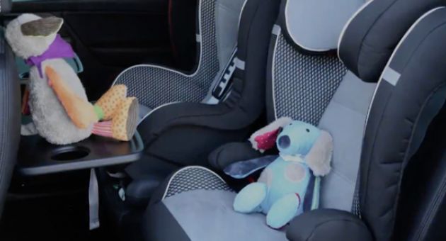 Nhật Bản phát triển thiết bị ngăn ngừa trẻ em bị bỏ lại trong xe