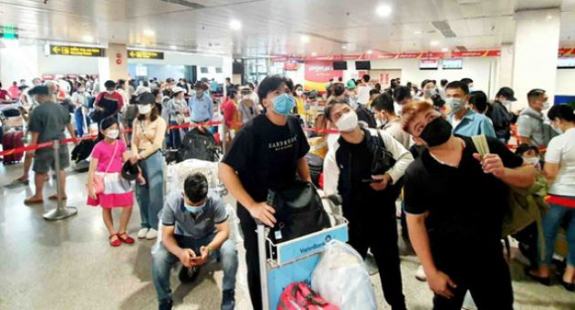 /thumb/thumb.php?src=images/stories/content/2022/07/27/1_toi-cam-giac-nhu-dang-xin-xo-de-duoc-di-may-bay-bang-tien-cua-minh.jpg&w=630&h=340&zc=1&q=80&a=c