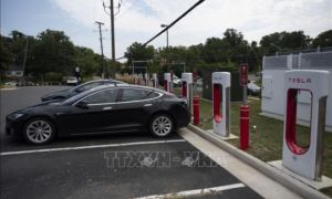 Mỹ điều tra hệ thống tự lái của Tesla