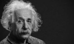Sốc khi bộ não bị đánh cắp của nhà bác học Einstein nằm trong... lọ xốt...