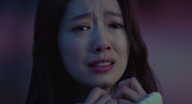 Nửa đêm đi công tác về sớm, nghe tiếng đàn ông phát ra từ phòng vợ, tôi lạnh...