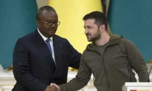 Ông Putin nhờ gửi thông điệp 'muốn đối thoại trực tiếp', ông Zelensky nói gì?