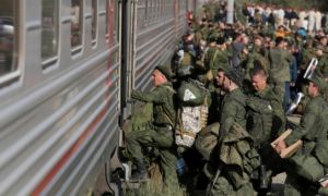 Ukraine không tin Nga hoàn tất huy động quân