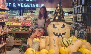 Nhiều người Việt chi tiền triệu chơi Halloween, dịch vụ 'ăn theo' nở rộ