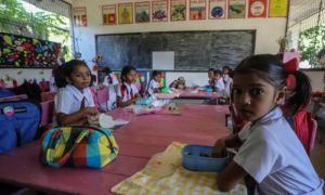 Sri Lanka: Cha mẹ không có tiền, trẻ em đói ăn, ngất xỉu, nghỉ học