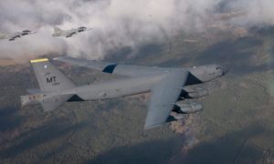 Mỹ có thể triển khai máy bay ném bom chiến lược B-52 tới Australia