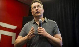 Tỉ phú Elon Musk bác bỏ thông tin 'tắm máu' Twitter trước 1-11