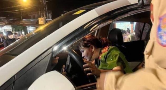 Nữ thiếu tá công an gây tai nạn có biểu hiện say xỉn bị cách chức