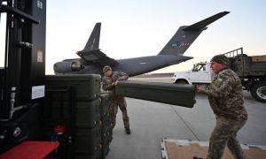 Italy đóng băng nguồn cung vũ khí cho Ukraine