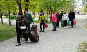 Nga hứa cấp 1.600 USD cho dân Kherson sơ tán