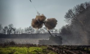 Giao tranh dữ dội ở miền Nam, Ukraine phá hủy kho đạn Nga