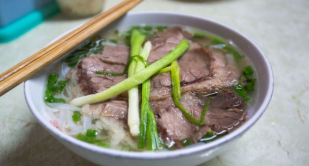 Món phở Việt Nam được đài truyền hình Hàn Quốc gọi là món ăn đường phố ngon nhất