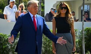 Ông Trump xin lỗi vợ vì tin đồn bầu cử