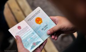 Hộ chiếu đã in, bổ sung bị chú ‘nơi sinh’ sẽ xử lý ra sao?