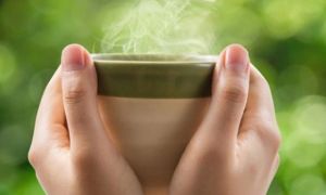 Một kiểu uống nước đã bị WHO cảnh báo rằng có khả năng gây ung thư
