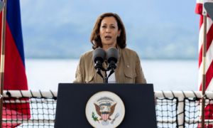 Phó tổng thống Mỹ Kamala Harris: 'Mỹ sát cánh cùng Philippines chống ức hiếp...