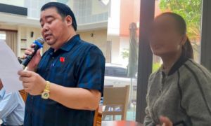 Đánh phụ nữ gãy gậy golf: Hành xử kiểu trọc phú cần biến mất ngay!
