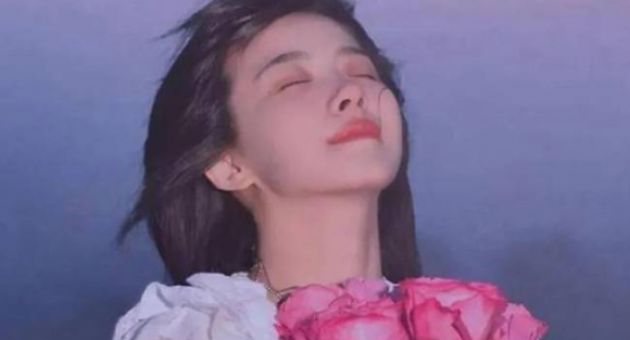 Xinh đẹp thuộc hàng top nhưng yêu ai cũng bị bỏ rơi, một câu nói của mẹ khiến...