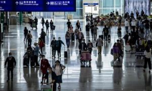 Gần nửa khách Trung Quốc trên hai chuyến bay tới Italy mắc Covid-19