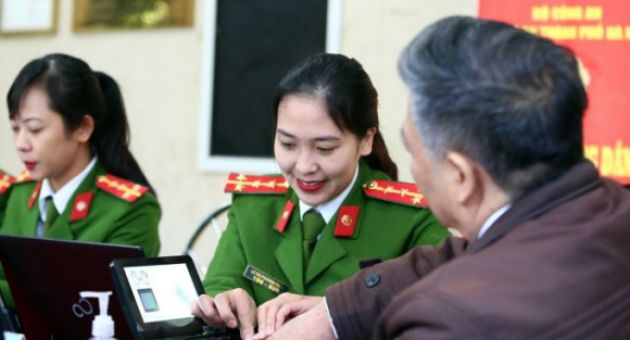 Việt kiều hai quốc tịch, có được cấp căn cước công dân?