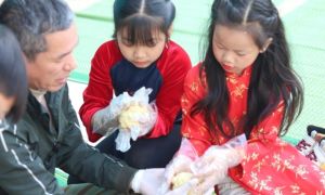 Phụ huynh mách nhau cách dạy con không lãng phí thời gian nghỉ Tết