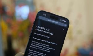 Người Việt đổ xô dùng thử, 'siêu AI' ChatGPT liên tục bị nghẽn