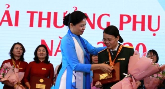 Cần truy cứu các loại Hội đồng khoa học, Hội đồng khen thưởng và cấp danh hiệu