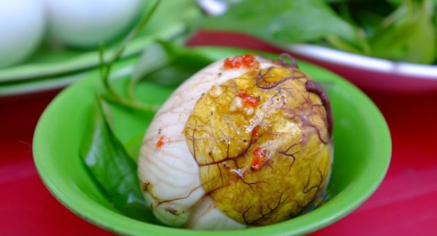 Trứng vịt lộn bất ngờ đứng thứ 12 trong bảng xếp hạng món ăn tệ nhất thế giới