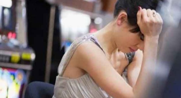Sau 10 năm, chuyện tôi dùng tiền cứu bố mẹ đẻ vẫn bị chồng hận