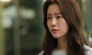 Đến dự tiệc cháu nội tròn 1 tuổi, mẹ chồng bất ngờ dẫn theo một người khiến...