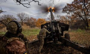 Pháo binh Ukraine khai hỏa, phá hủy loạt khí tài quân sự Nga