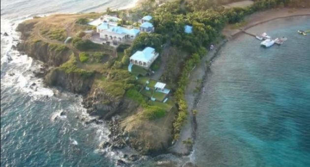 Tỉ phú Stephen Deckoff mua hòn đảo của Jeffrey Epstein