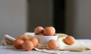 Làm thế nào để kéo dài thời hạn sử dụng của trứng?