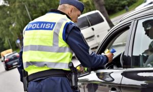 Vi phạm giao thông ở Phần Lan: càng giàu càng bị phạt nặng