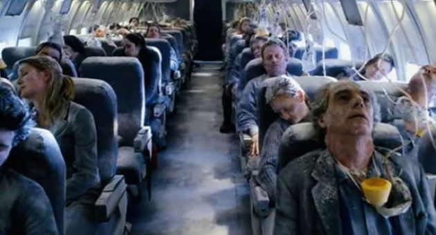 Một công tắc trên máy bay khiến tất cả hành khách và phi công rơi vào hôn mê,...