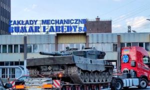 Ba Lan khai trương cơ sở sửa chữa tăng cho Ukraine