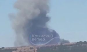 Nhiều vụ nổ rung chuyển Crimea, 2 sân bay cùng căn cứ quân sự Nga ở Sevastopol...