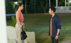 Sửng sốt khi thấy người yêu cũ bước xuống từ chiếc xe ô tô đắt tiền