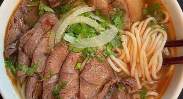 CÔNG THỨC: Nấu món BÚN BÒ HUẾ